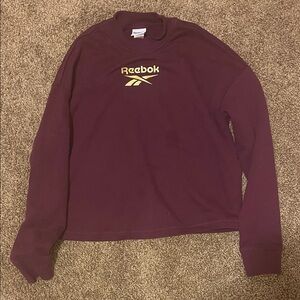 Women’s medium purple Reebok crewneck
